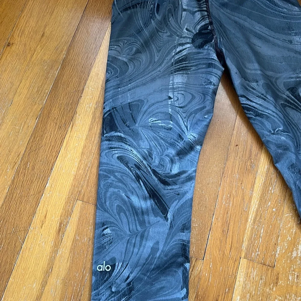 Alo legging capris - Picture 5 of 5
